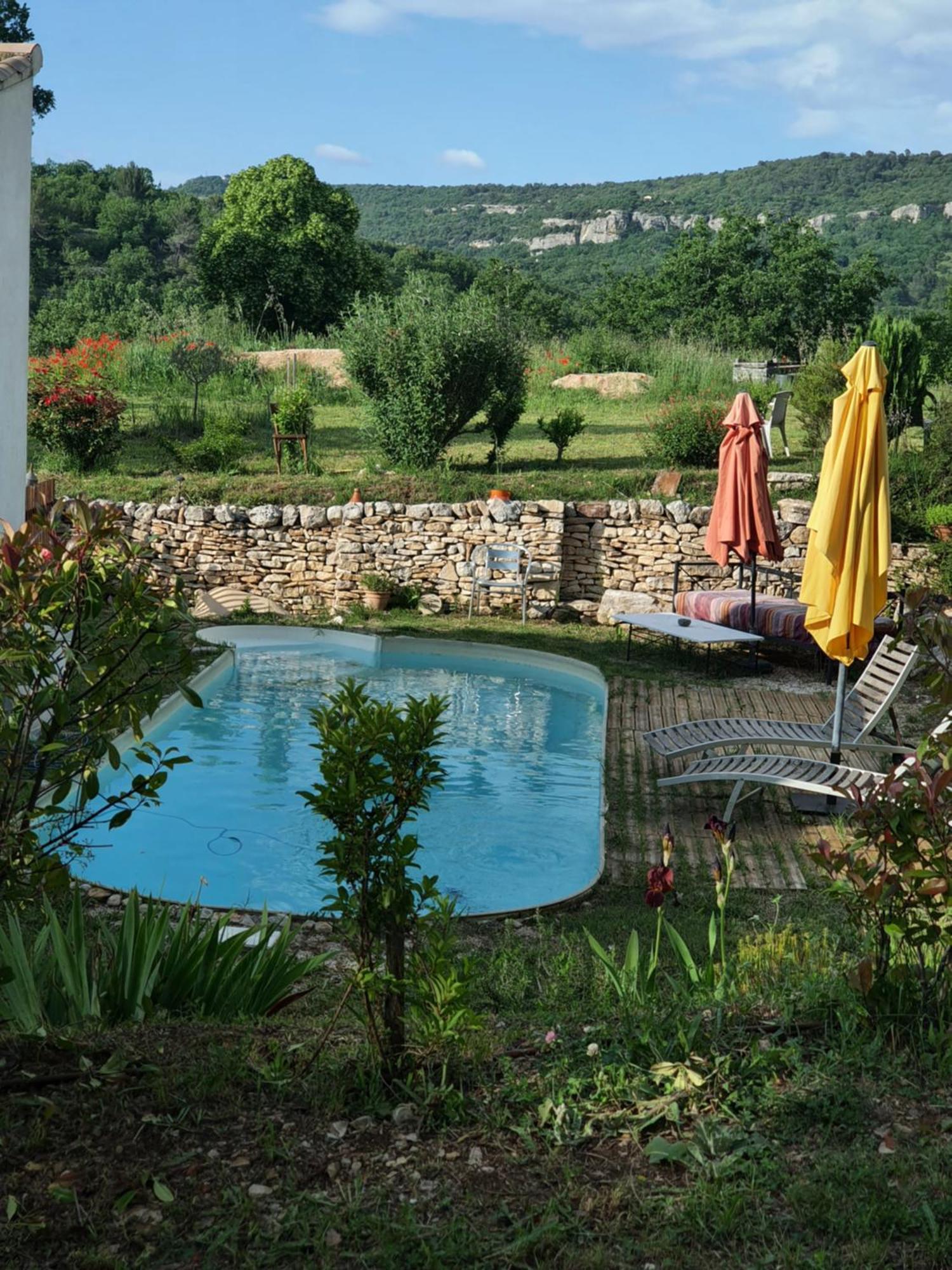 Gite Hanna En Luberon - Le Boisset De St Martin De Castillon Saint-Martin-de-Castillon Bagian luar foto